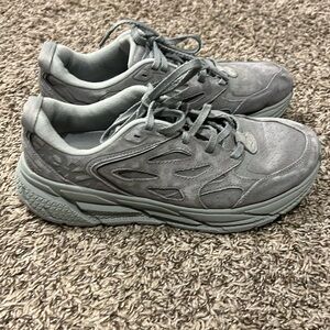 Hoka Clifton L men’s size 9